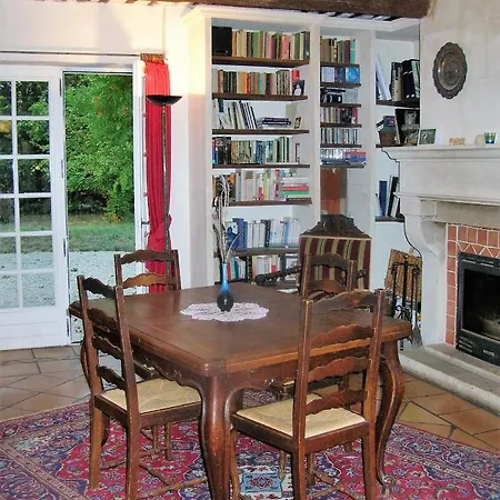 De La Cigale Bleue, Sur Durance Bed & Breakfast Caumont-sur-Durance