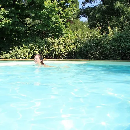 Bed & Breakfast De La Cigale Bleue, Sur Durance