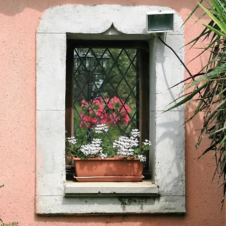 Bed & Breakfast De La Cigale Bleue, Sur Durance