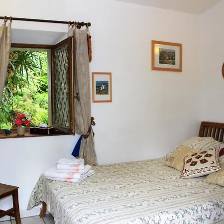 Bed & Breakfast De La Cigale Bleue, Sur Durance Caumont-sur-Durance