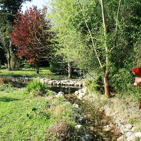 De La Cigale Bleue, Sur Durance Bed & Breakfast Caumont-sur-Durance